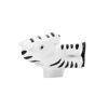 Ein weißer Knopf mit schwarzem Zebra-Muster.