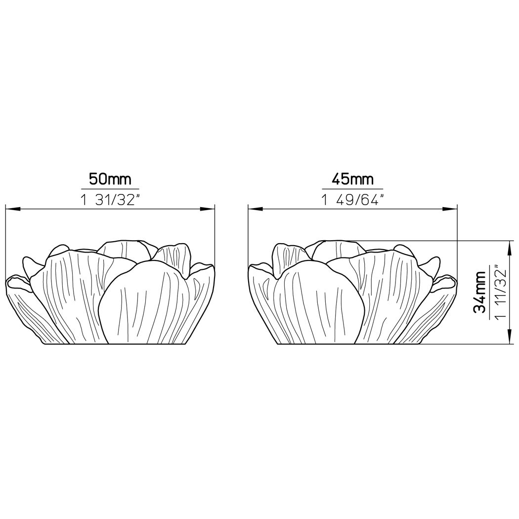Blumenförmiger Knopf mit Maßen