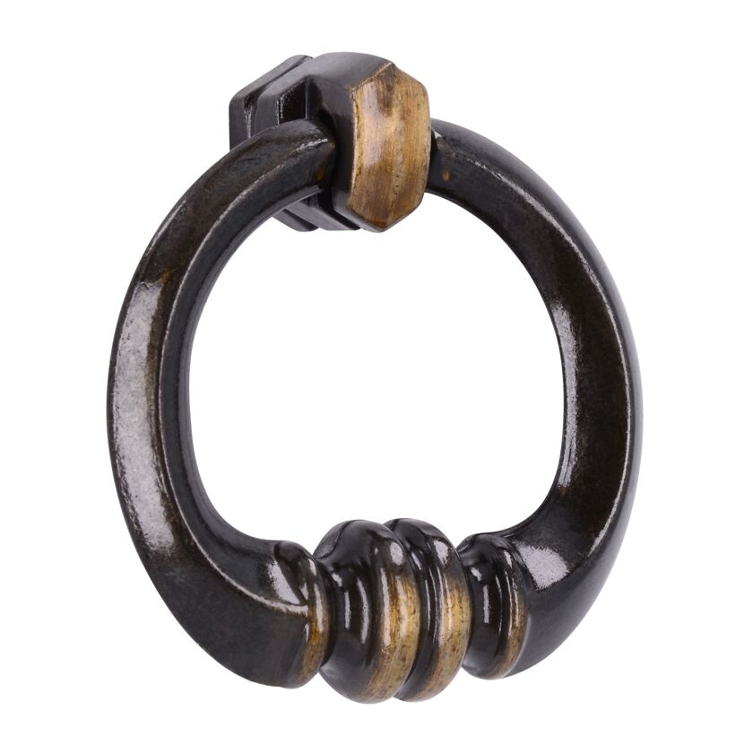 Türklopfer aus Metall in Alt-Messing