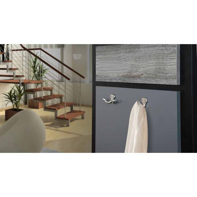 Garderobe mit Kleiderhaken