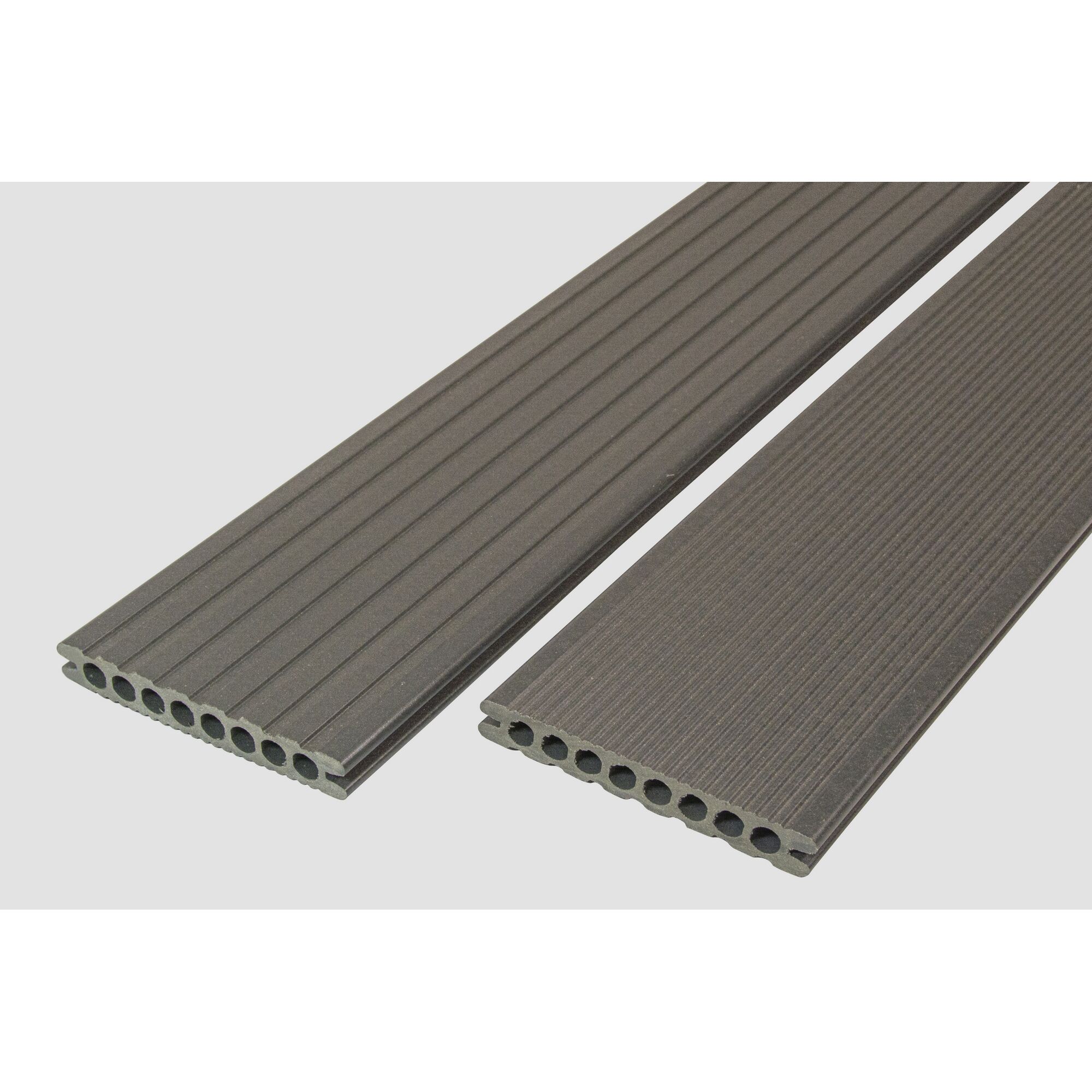 Zwei graue WPC Dielen