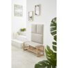 Beige Wandkissen und Sitzbank im Flur
