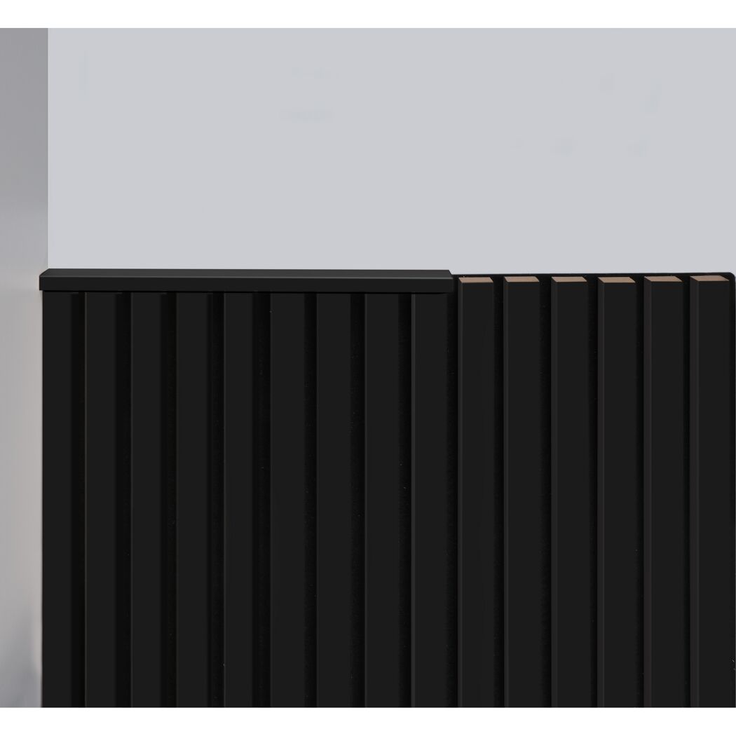 Schwarzes Akustikpaneel an Wand