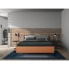 Modernes Schlafzimmer mit Doppelbett