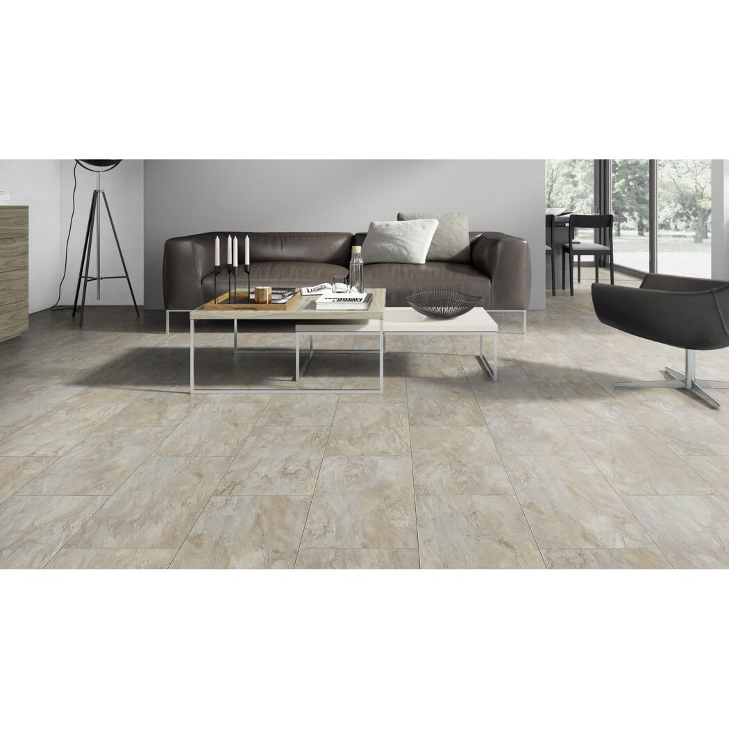 Wohnzimmer mit Laminat Buntschiefer