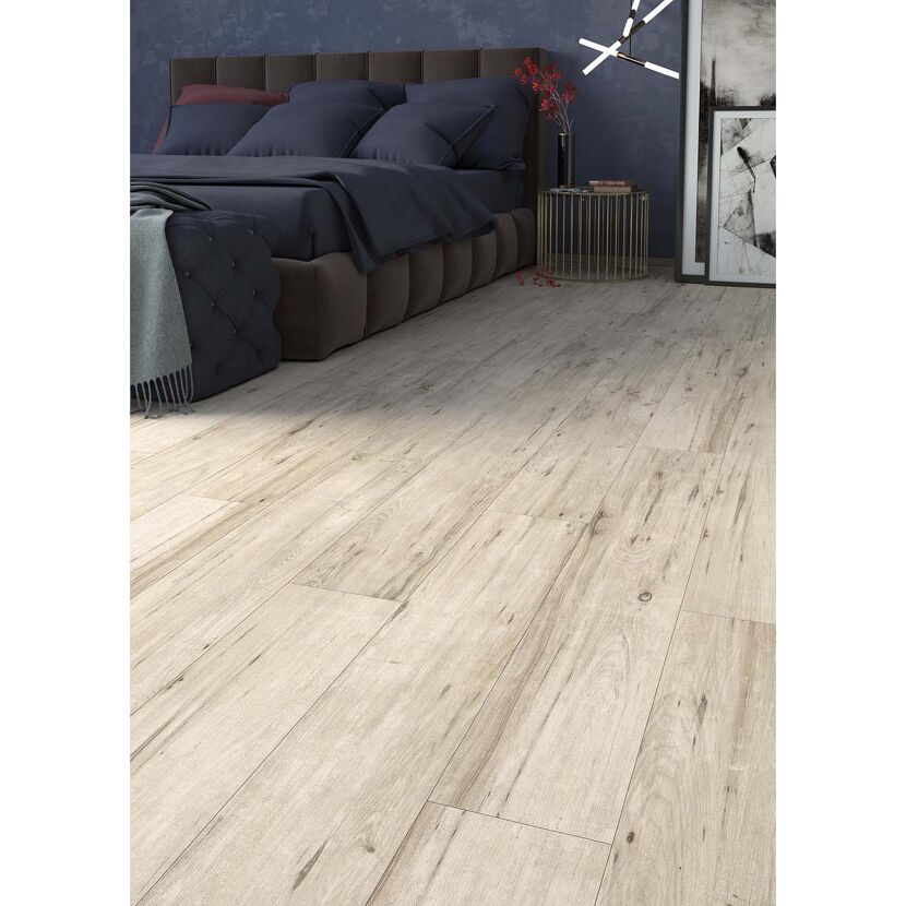 Laminatboden in grau in einem Schlafzimmer