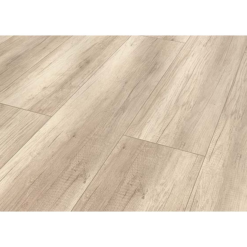 Helles Laminat in Holzoptik