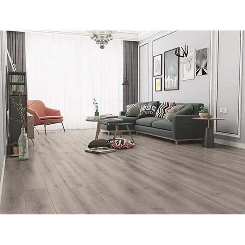 Wohnzimmer mit Laminat in graubraun