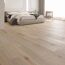 Helles Laminat Neo Tanned Oak in Schlafzimmer