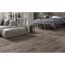 Laminatboden Neo Brownshaded in einem Schlafzimmer.