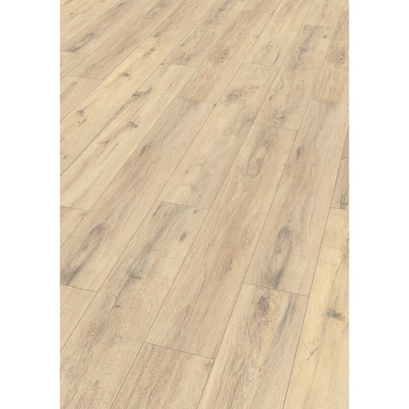 Heller Laminatboden in Holzoptik