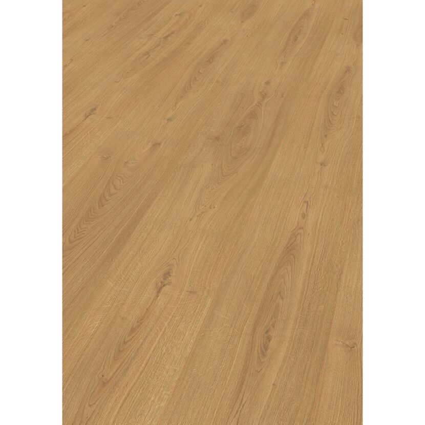 Hellbraunes Laminat in Holzoptik.