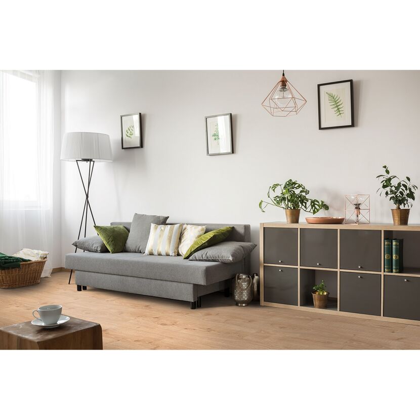 Wohnzimmer mit Laminat in Holzoptik