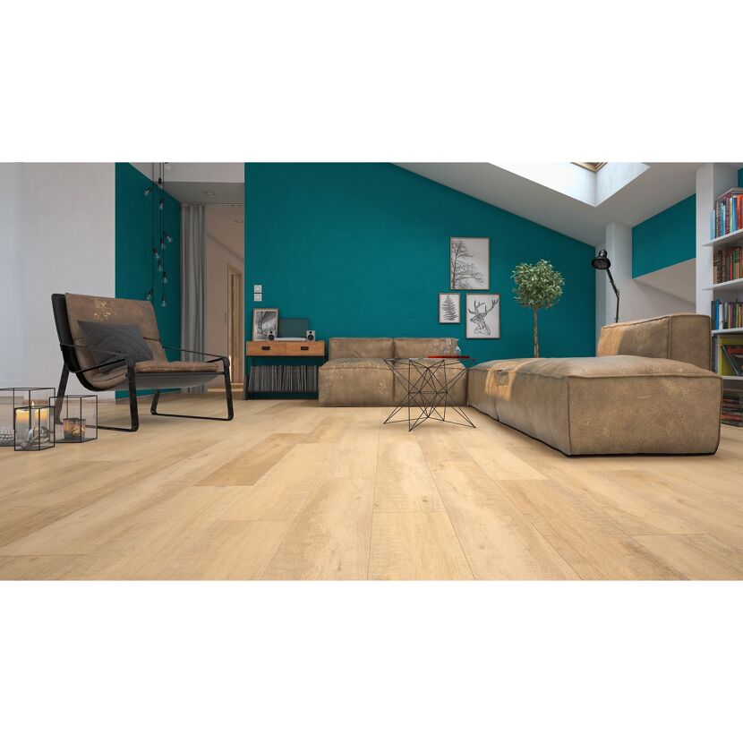 Wohnzimmer mit Laminatboden