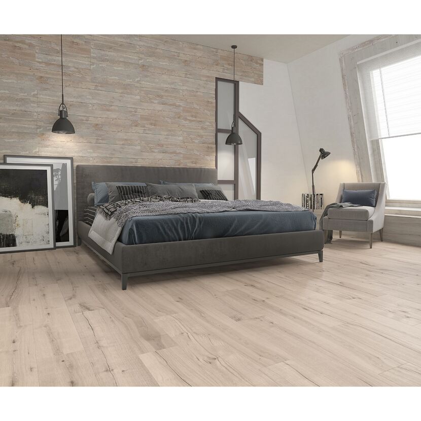 Schlafzimmer mit hellem Laminatboden