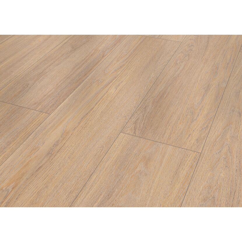 Heller Laminatboden mit Holzmaserung