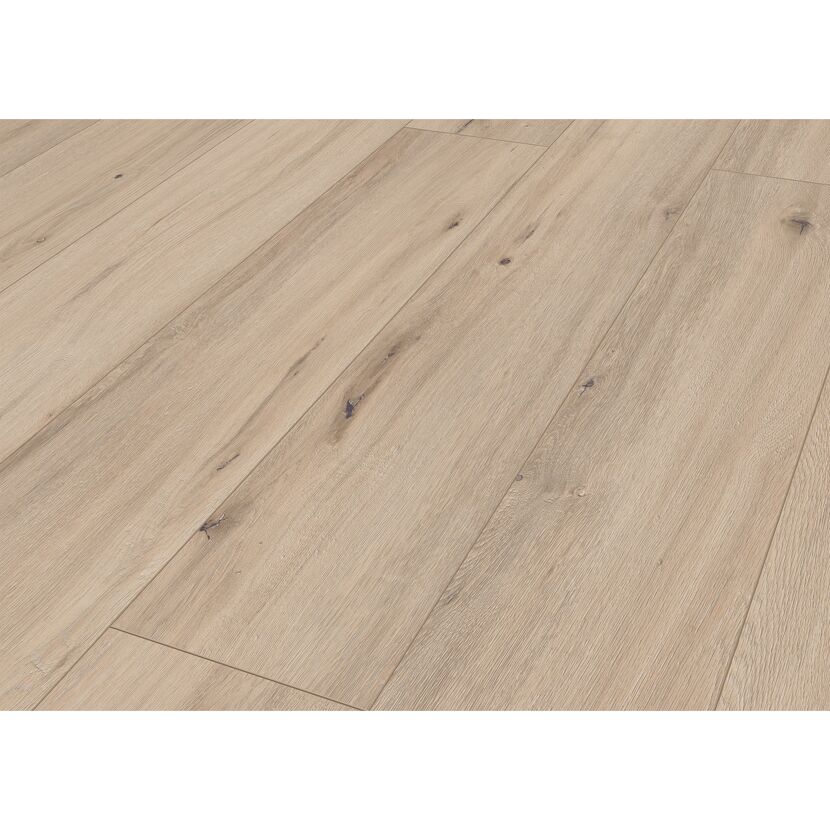 Heller Laminatboden mit Maserung