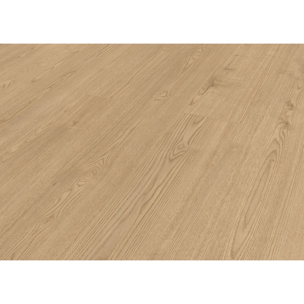 Heller Laminatboden mit Holzmaserung