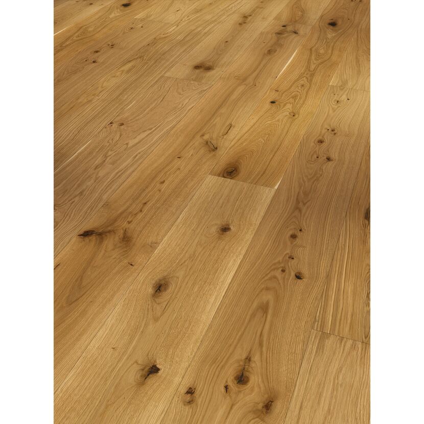 Heller Holzboden aus Eichenholz
