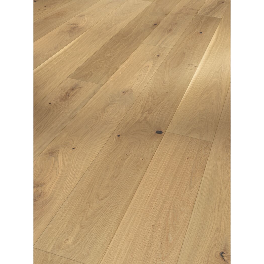Heller Holzboden mit Maserung