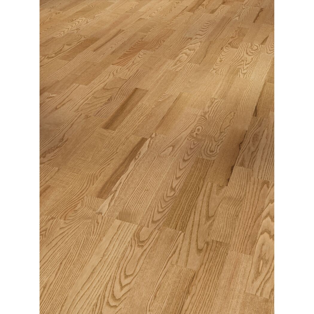 Heller Holzboden mit Maserung