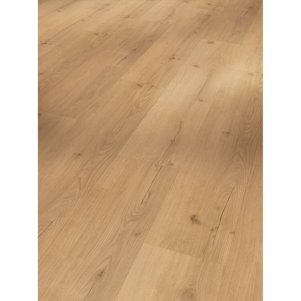 Heller Holzboden mit Maserung
