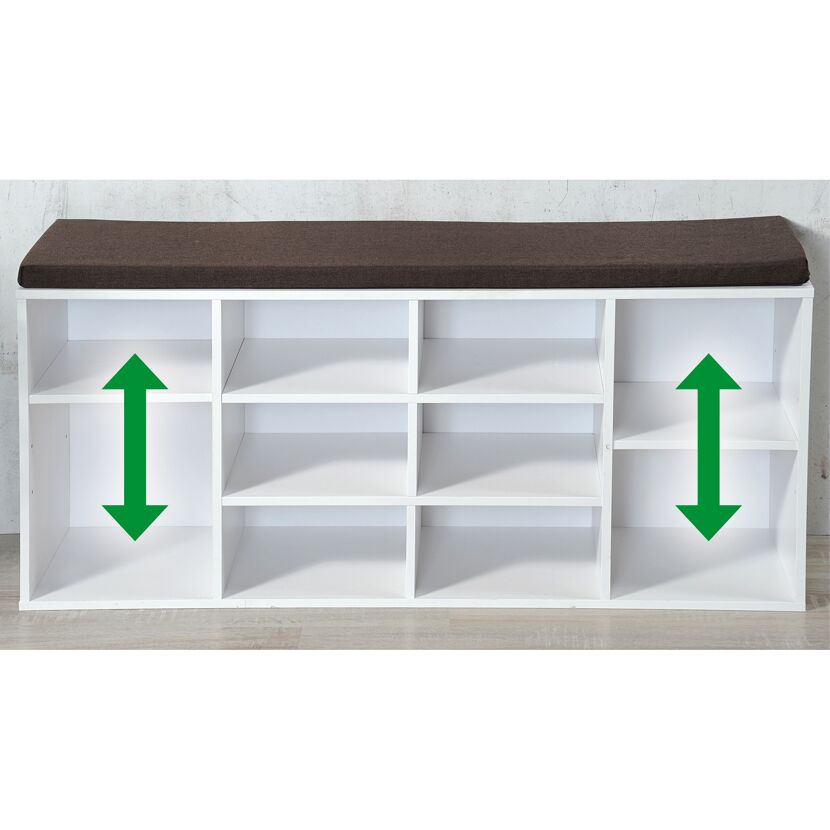 Weißer Schuhschrank mit braunem Sitzkissen