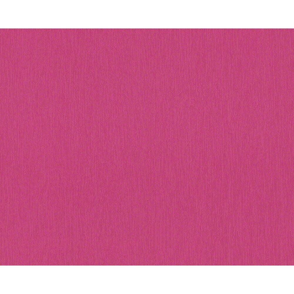 Pinkfarbene Tapete mit feiner, vertikaler Struktur
