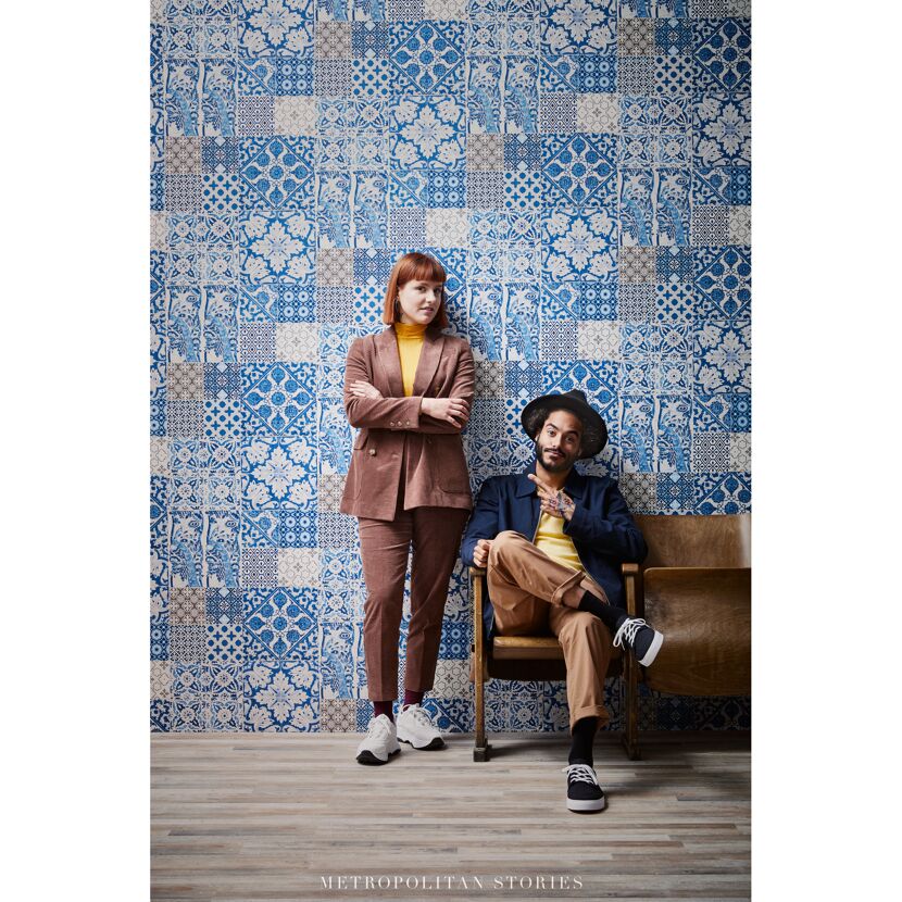 Vliestapete Metropolitan Stories 'Anke & Daan' Amsterdam, Delfter Fliese blau-beige 0,53 x 10,05 m