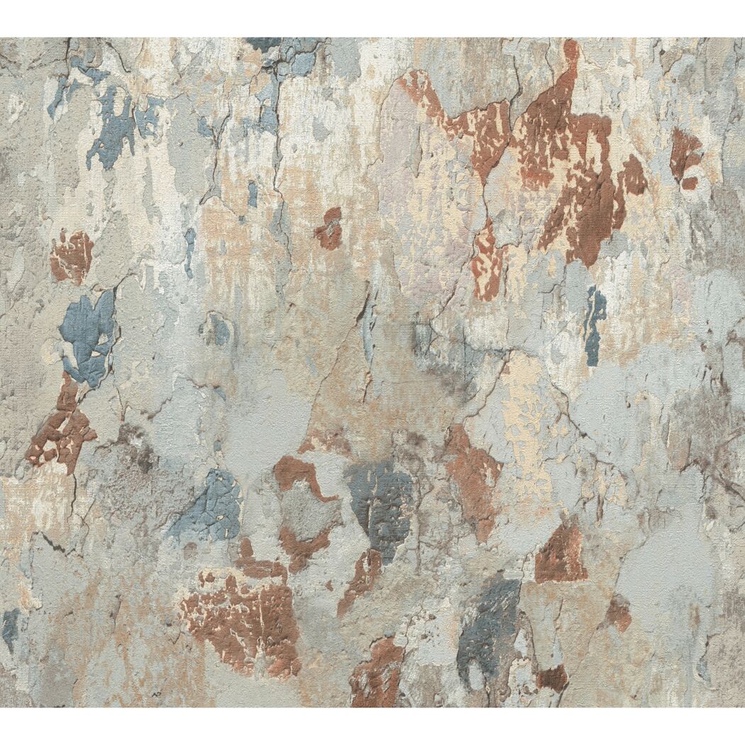 Abgeblätterte Putzfragmente in beige, grau und braun