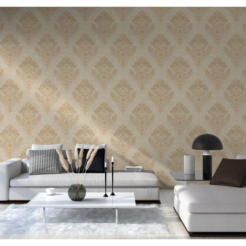 Wohnzimmer mit beiger Damask-Tapete