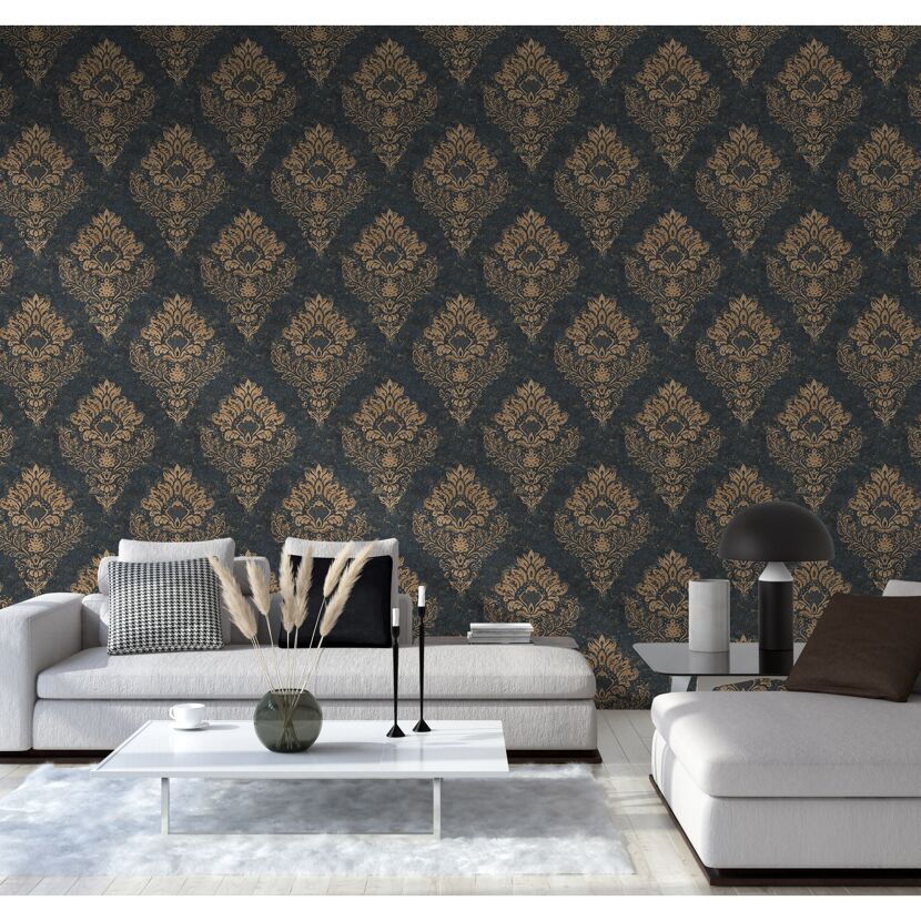 Wohnzimmer mit goldener Vliestapete Mesto 2