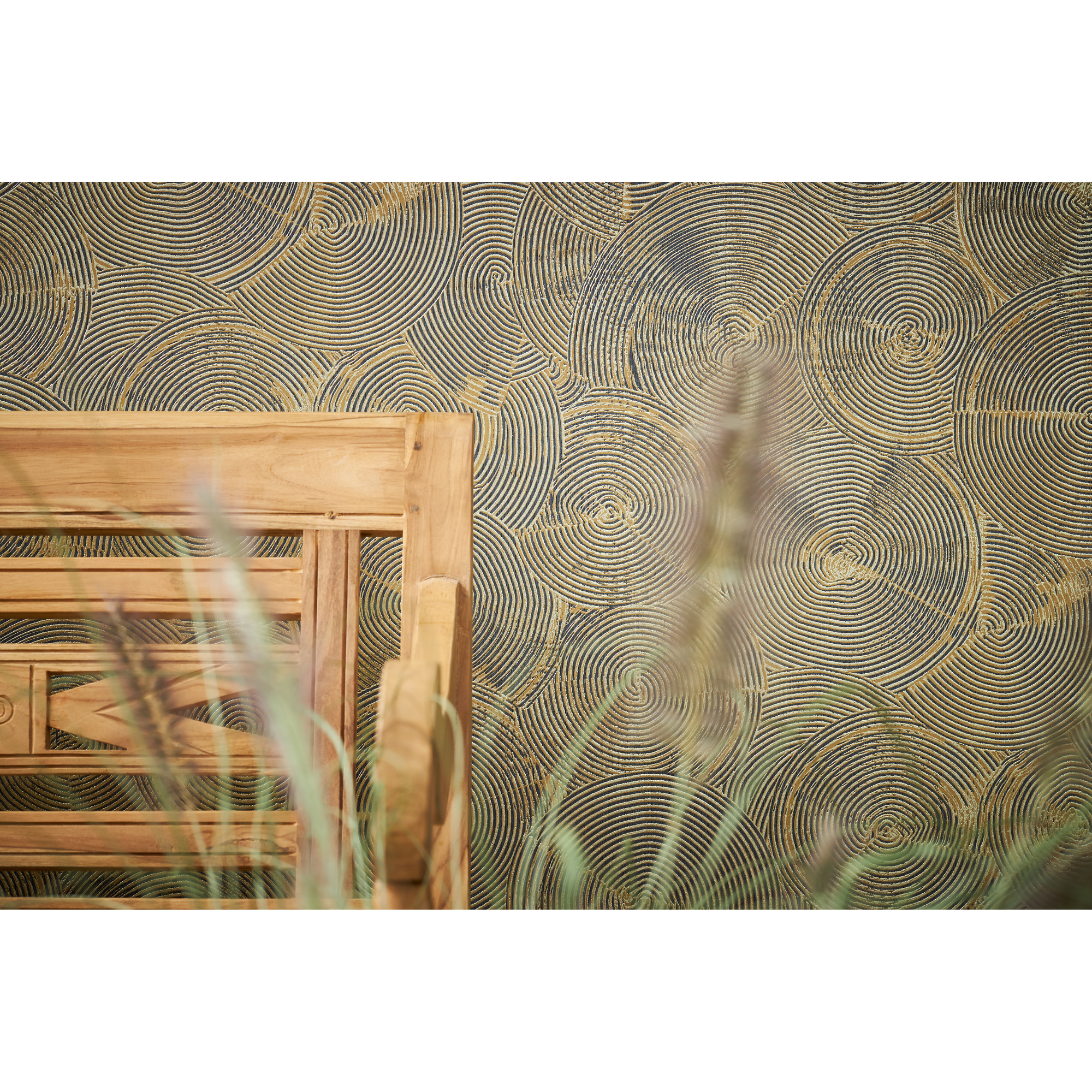 Goldene Vliestapete Mesto 2 mit Kreis-Muster