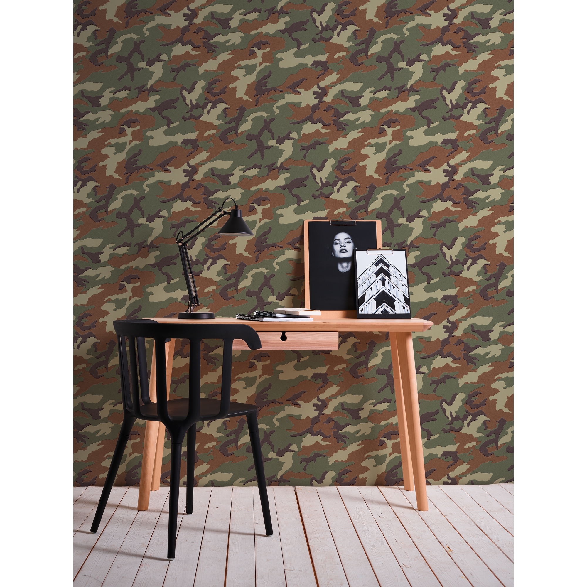 Vliestapete 'Boys & Girls 6' Camouflage grün/braun 0,53 x 10,05 m