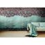 Sofa vor Backsteinwand