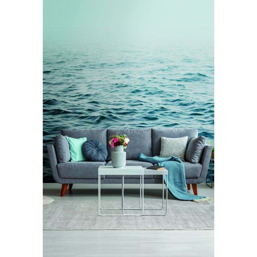 Sofa vor Fototapete mit Meeresmotiv