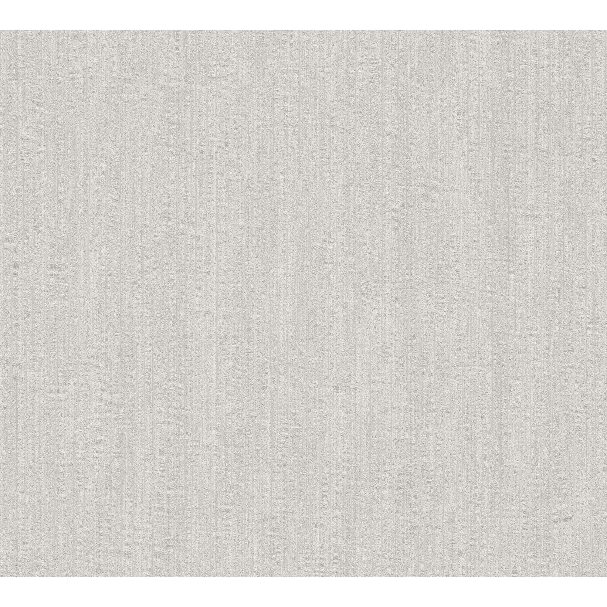 Hellgraue Vliestapete mit feiner Streifenstruktur