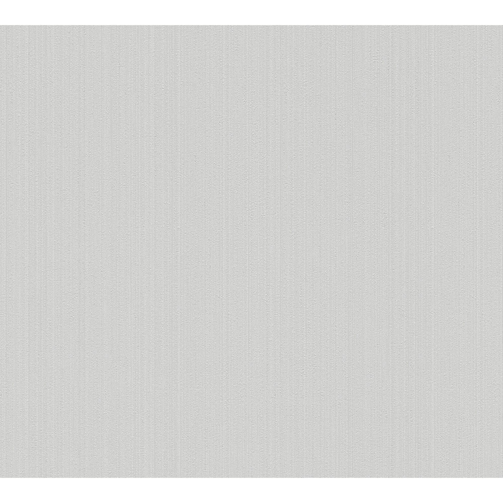 Hellgraue Vliestapete mit feiner Streifenstruktur
