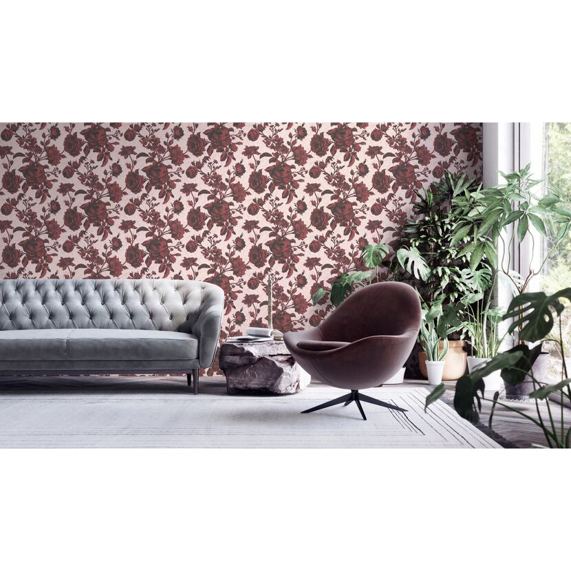 Wohnzimmer mit roter Blumentapete