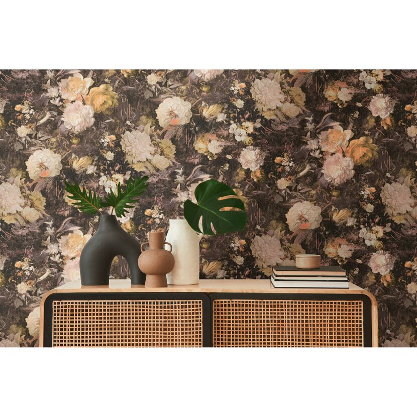 Wohnzimmer mit Vintage-Blumentapete