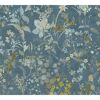 Blumenmuster auf blauem Hintergrund