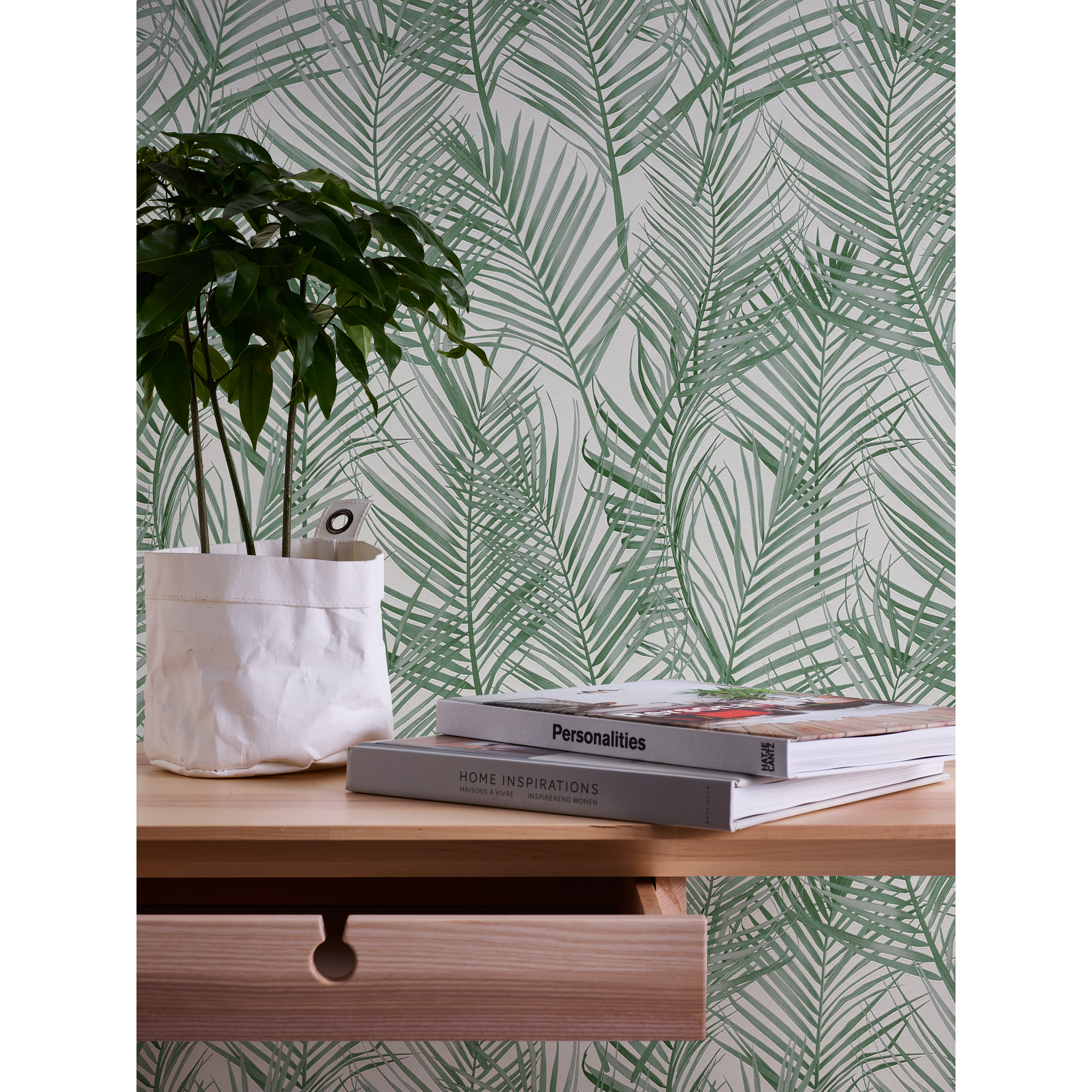 Vliestapete 'Attractive' Palmenblätter grün 10,05 m x 0,53 m + product picture