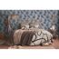 Schlafzimmer mit blauer Tapete mit Blättern