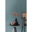 Blaue Vliestapete an der Wand