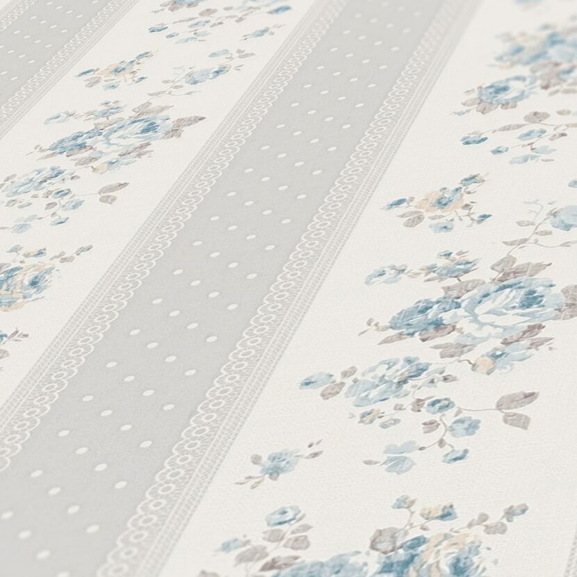 Blaue Rosen auf beigem Tapetenmuster