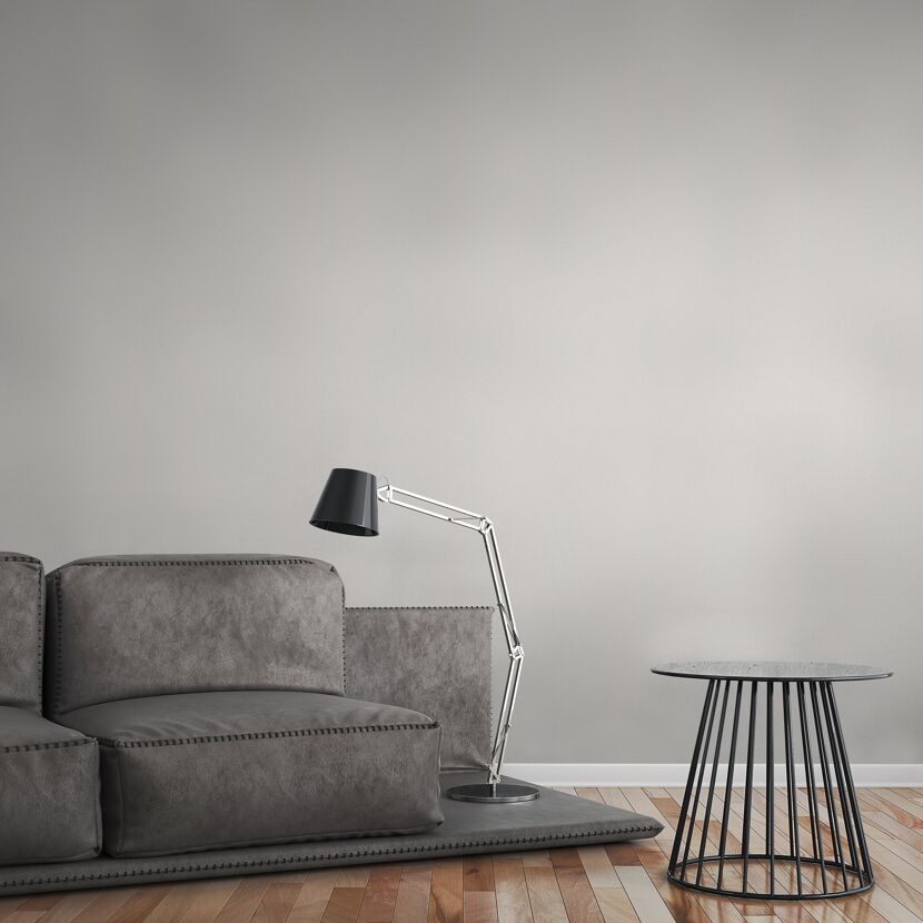 Sofa, Lampe und Beistelltisch