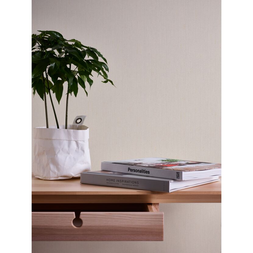 Beige Vliestapete mit feiner Struktur