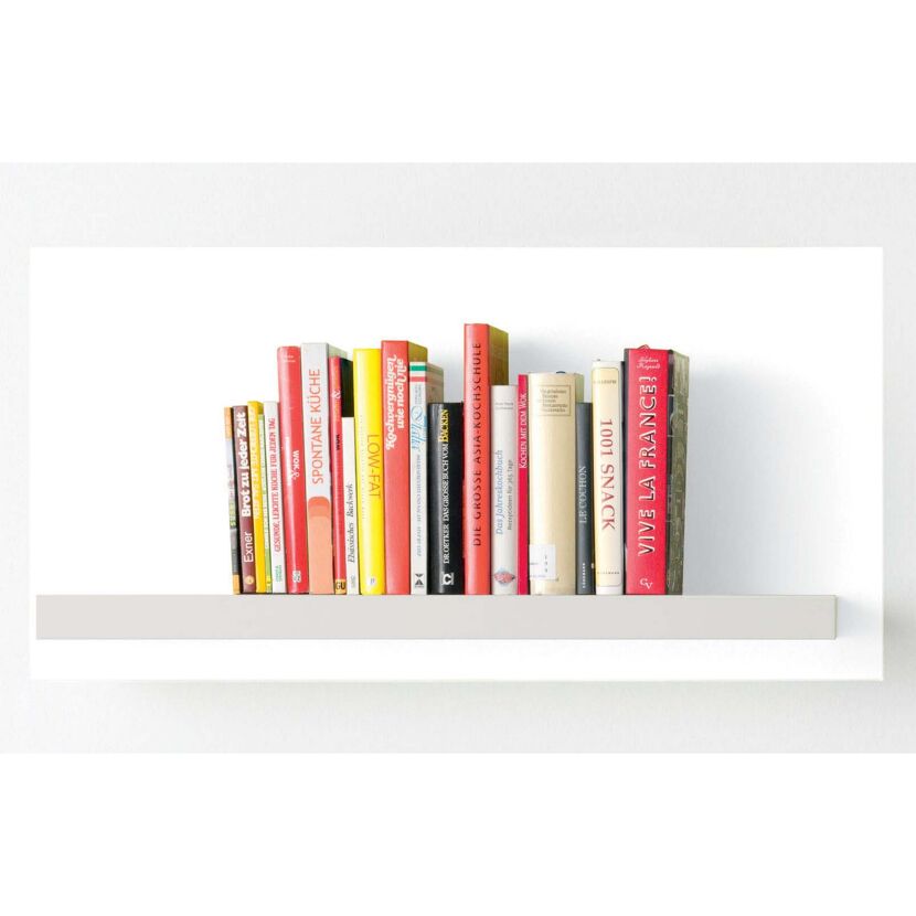 Bücherregal mit Kochbüchern