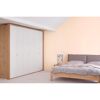 Schlafzimmer mit Wandfarbe in Poudre