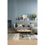 Wohnzimmer mit blauer Wand und grauer Couch